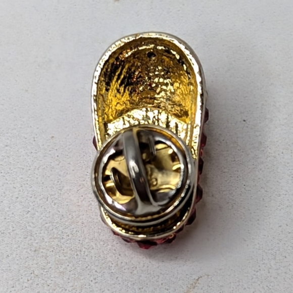 2 Vintage Wizard of Oz Red Ruby Slippers Rhinestone Jewelry Pieces - Picture 5 of 11